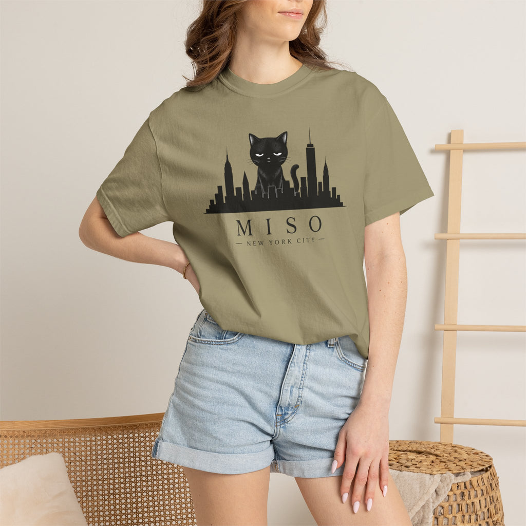 Miso the Cat™ NYC Skyline Tee – Minimalist New York City Graphic Shirt
