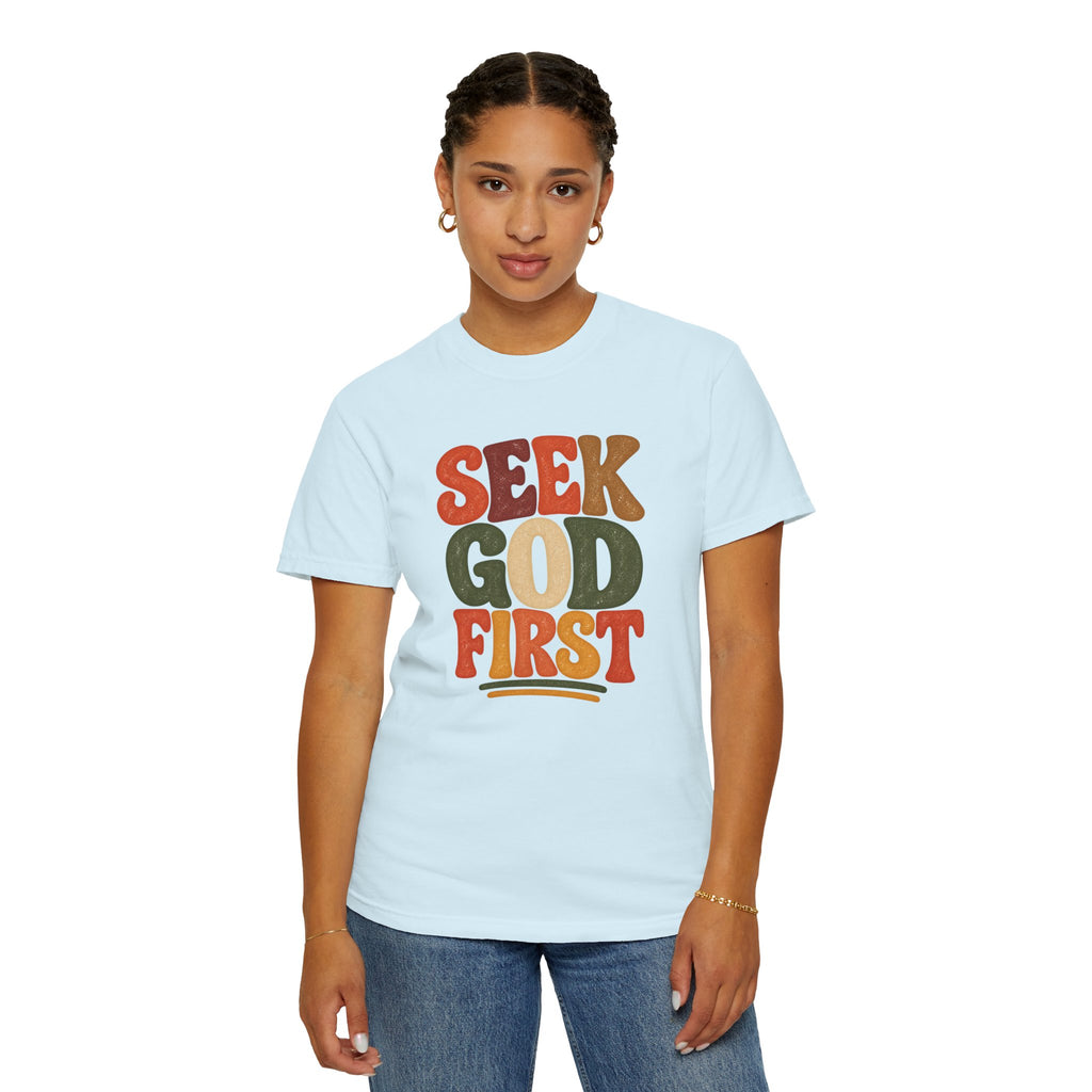Seek God First Christian T-Shirt – Retro Faith Graphic Tee