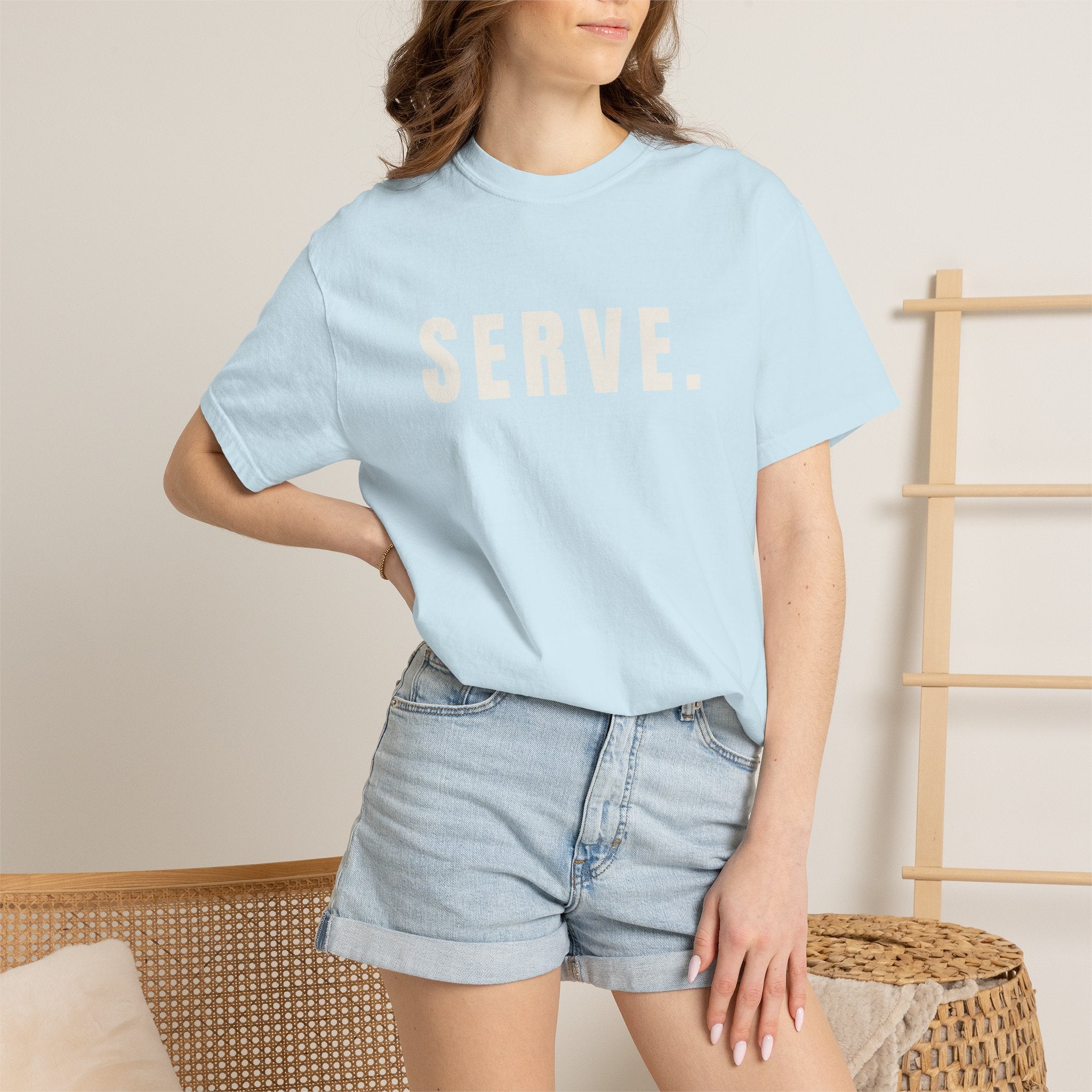 SERVE. | Christian Minimalist T-Shirt