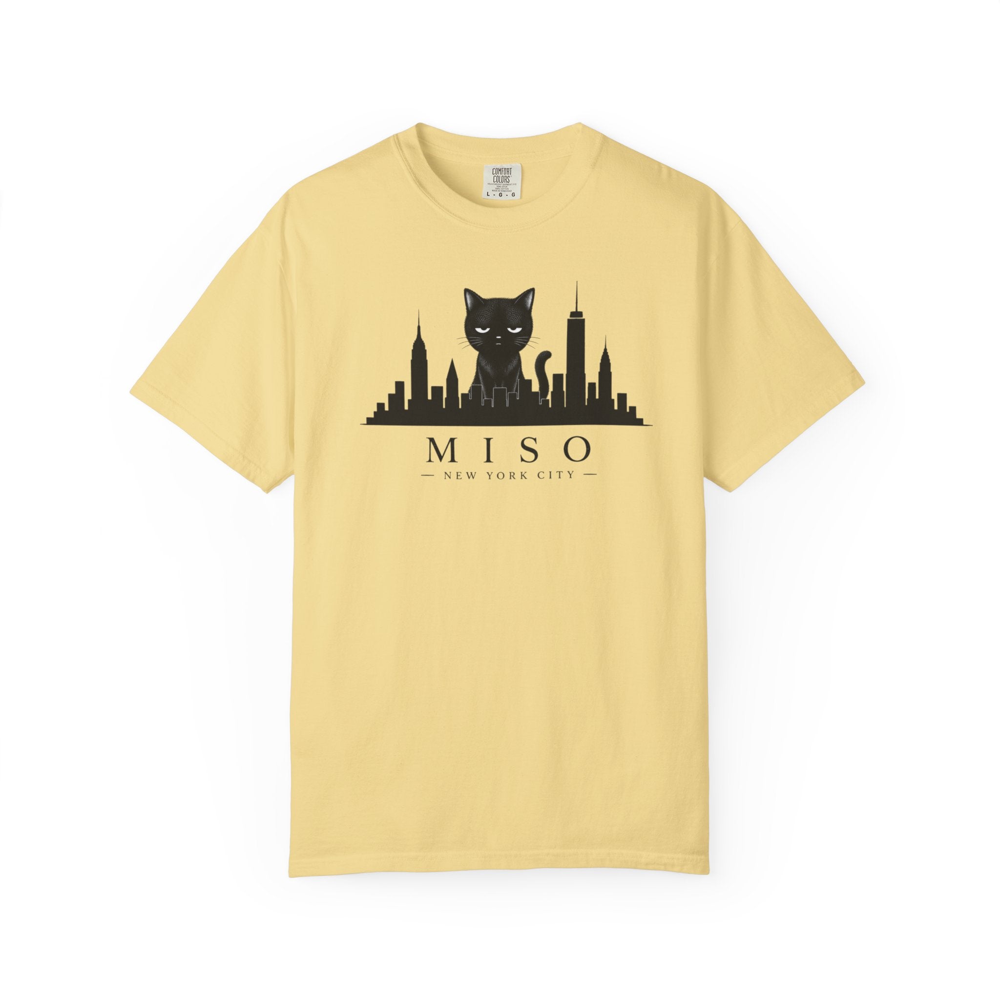 Miso the Cat™ NYC Skyline Tee – Minimalist New York City Graphic Shirt
