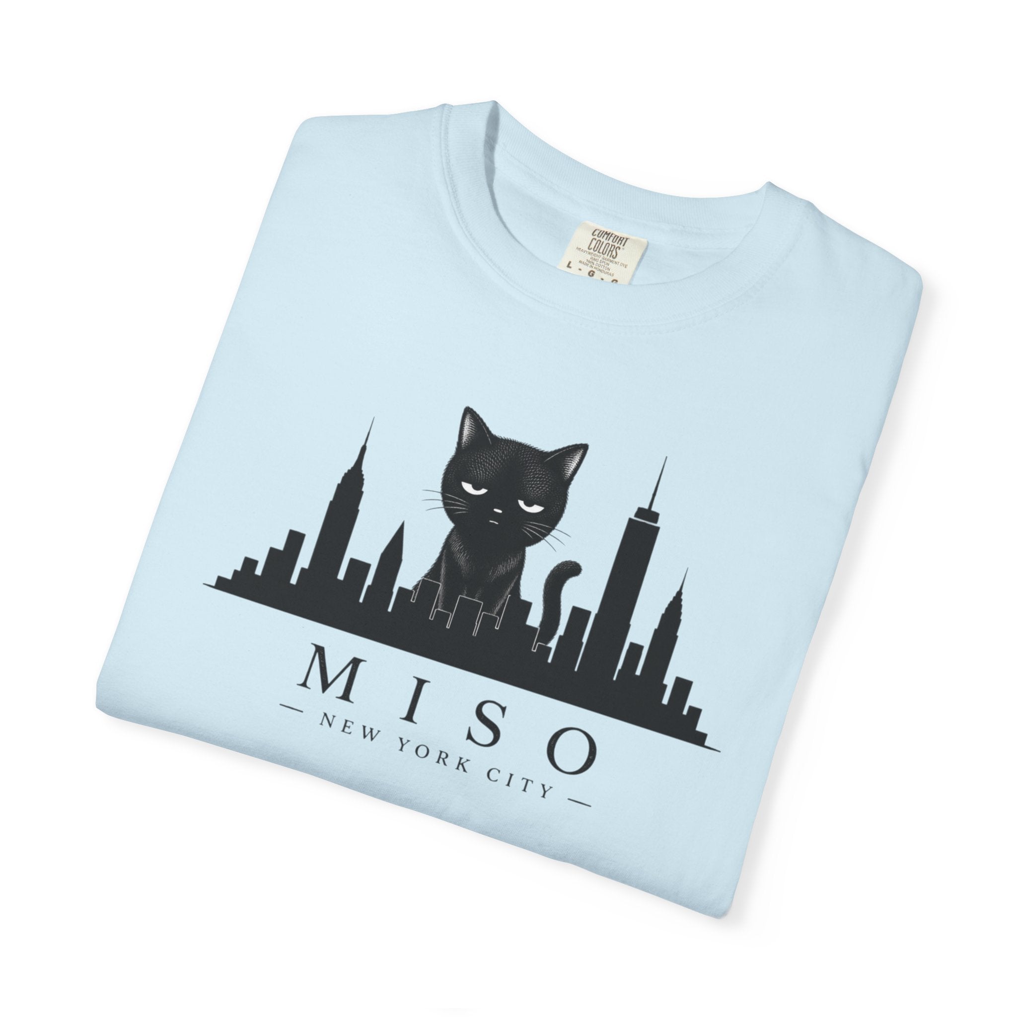 Miso the Cat™ NYC Skyline Tee – Minimalist New York City Graphic Shirt