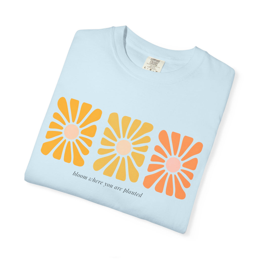 Retro 3-Daisy Graphic T-Shirt — "Bloom in the Present"