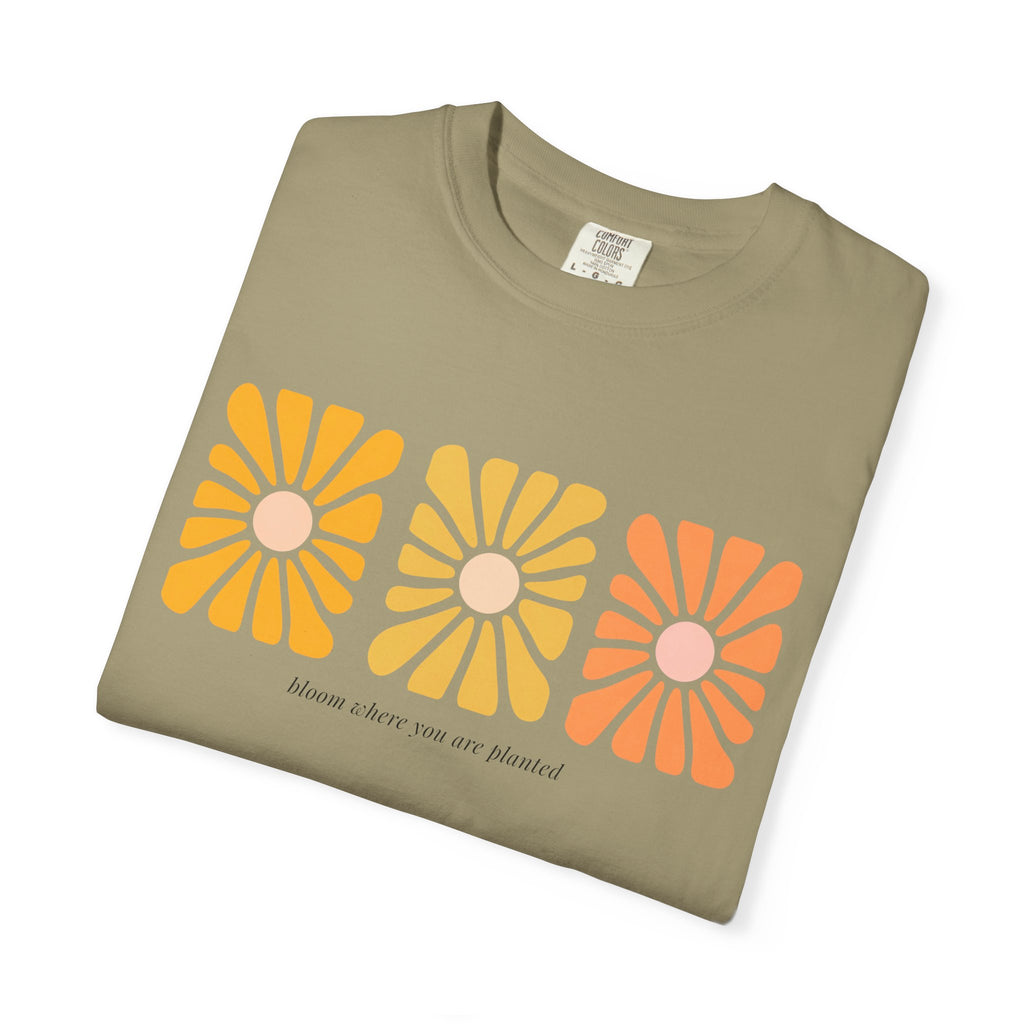 Retro 3-Daisy Graphic T-Shirt — "Bloom in the Present"
