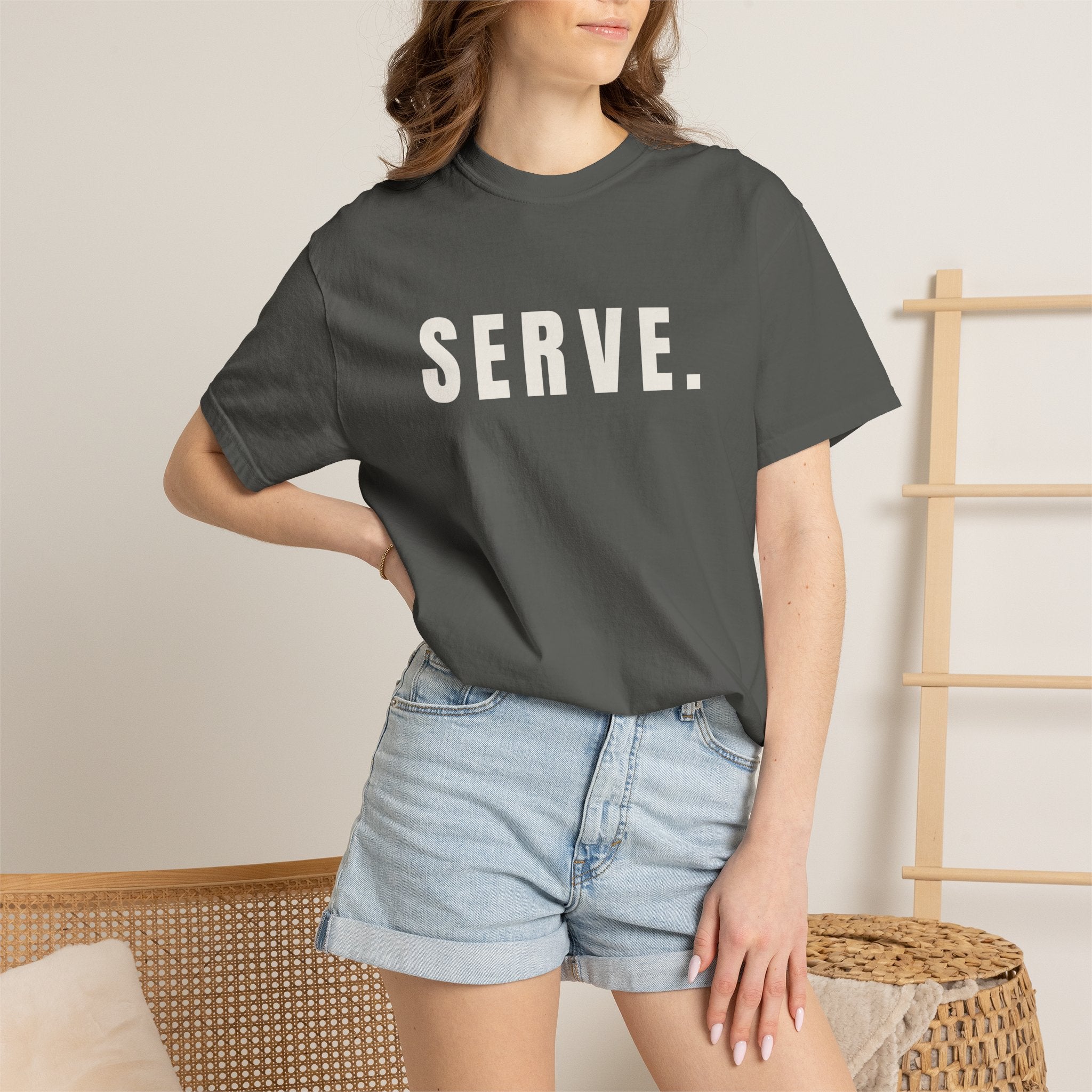 SERVE. | Christian Minimalist T-Shirt